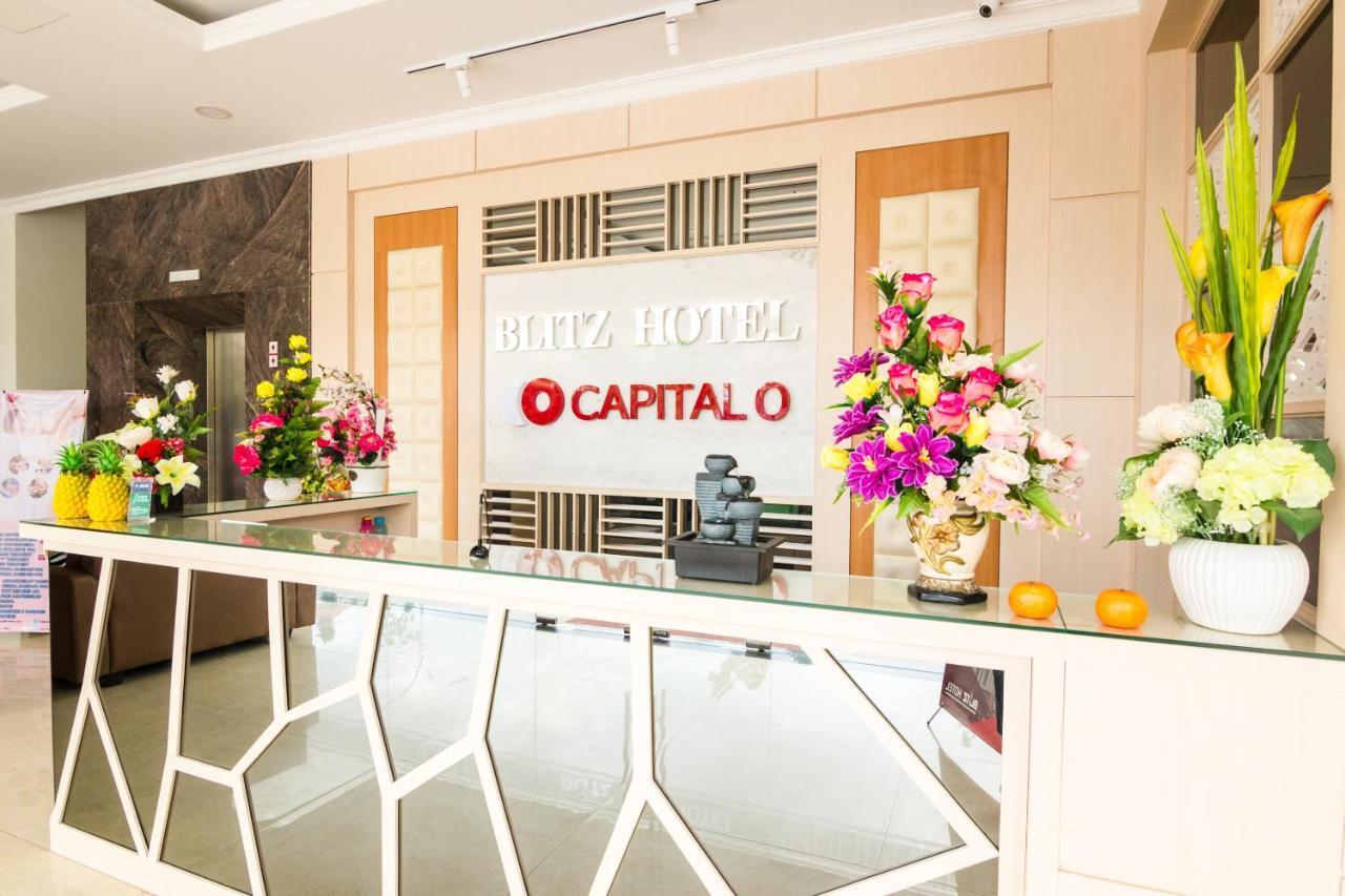 Blitz Hotel Batam Centre Εξωτερικό φωτογραφία